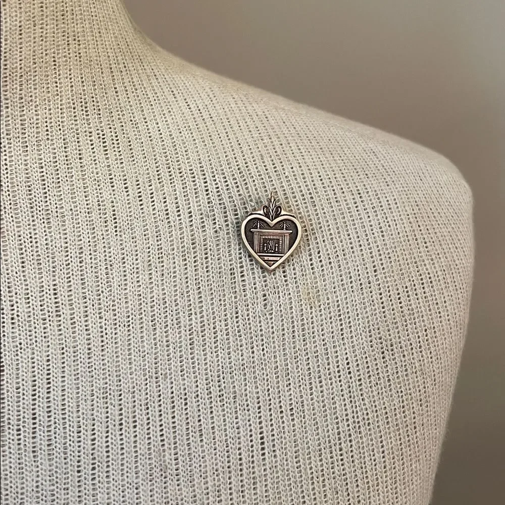 Betty Crocker Heart and Hearth Pin Homemaker of Tomorrow Gold Tone FHA Club